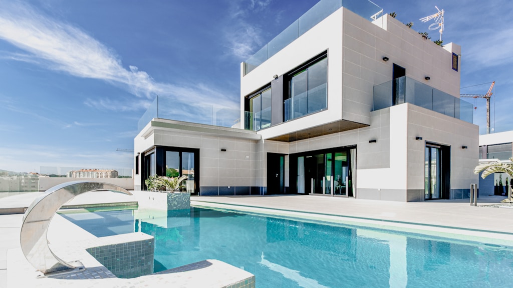 How Much Does Spray Foam Insulation Cost in Ontario in 2026?